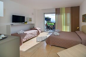 Zeus Residence Hotel