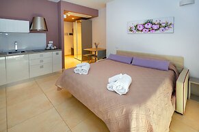 Zeus Residence Hotel