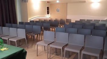 Zeus Residence Hotel