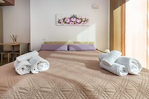 Zeus Residence Hotel