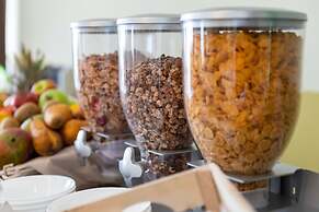 Zeus Residence Hotel