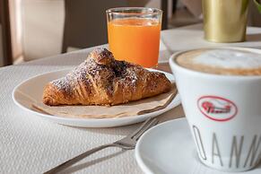 Zeus Residence Hotel