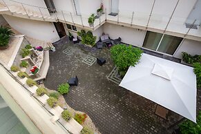 Zeus Residence Hotel