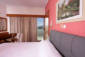 Xenophon Hotel