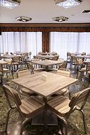 Xenophon Hotel