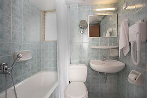 Xenophon Hotel