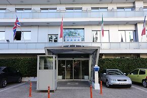 Xenophon Hotel