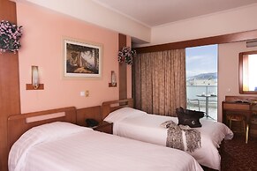 Xenophon Hotel