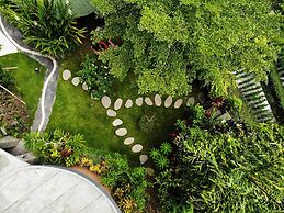 De Moksha Eco Friendly Boutique Resort