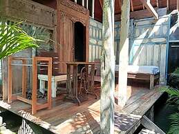 Classic Beach Villas