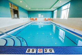 Holiday Inn Express & Suites West Edmonton - Mall Area by IHG