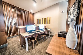 Holiday Inn Express & Suites West Edmonton - Mall Area by IHG