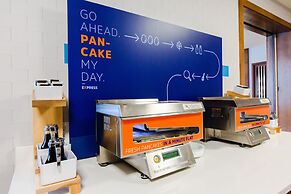 Holiday Inn Express & Suites West Edmonton - Mall Area by IHG