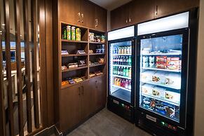 Holiday Inn Express & Suites West Edmonton - Mall Area by IHG