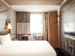 ibis Saint Quentin En Yvelines Velodrome