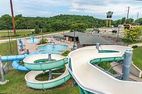 Three Bears Waterpark Resort & Convention Center, Ascend Collection Ne