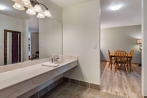 Three Bears Waterpark Resort & Convention Center, Ascend Collection Ne