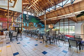 Three Bears Waterpark Resort & Convention Center, Ascend Collection Ne