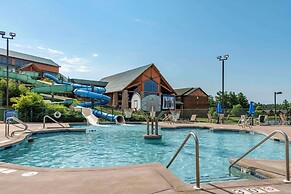 Three Bears Waterpark Resort & Convention Center, Ascend Collection Ne