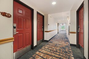 Three Bears Waterpark Resort & Convention Center, Ascend Collection Ne