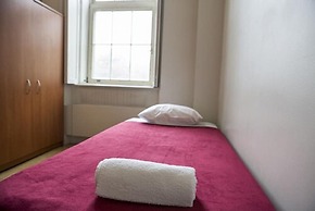 Residence Grey Nuns by Concordia University