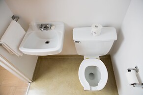 Residence Grey Nuns by Concordia University