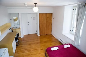 Residence Grey Nuns by Concordia University