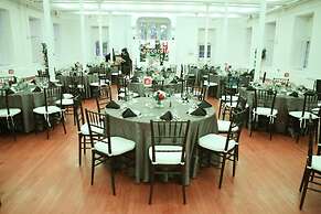 Residence Grey Nuns by Concordia University