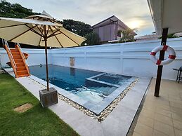 Thiva Pool Villa Hua Hin