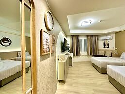 Dragon River Avenue Hotel