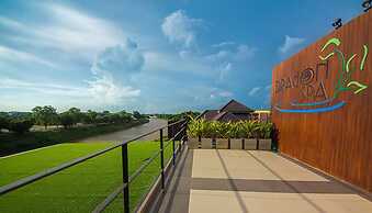 Dragon River Avenue Hotel