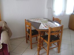 Kavousanos Apartments