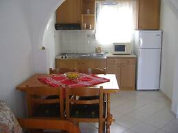 Kavousanos Apartments