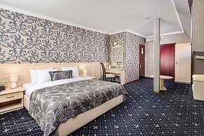 Hotel Sharden