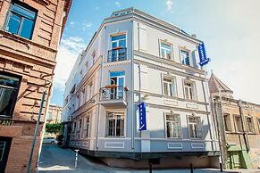 Hotel Sharden