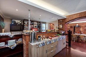 Hotel Sharden