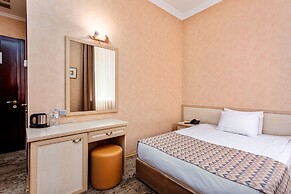 Hotel Sharden