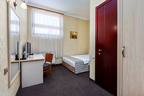 Hotel Sharden
