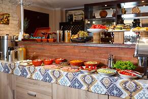 Hotel Sharden