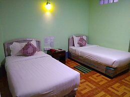 Man Shwe Li Hotel