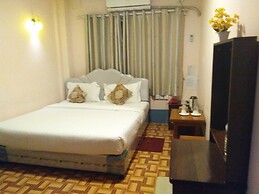 Man Shwe Li Hotel