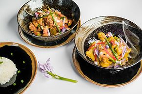 White Boutique Hotel & Residences