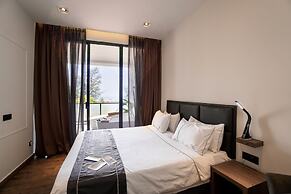 White Boutique Hotel & Residences