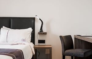 White Boutique Hotel & Residences