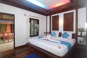 Lanta Long Beach Hostel