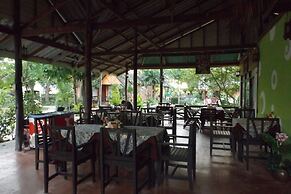 Lanta Long Beach Hostel