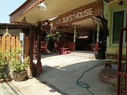 4T Guesthouse