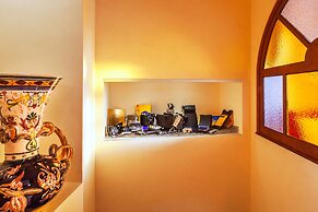 In Camera Art Boutique Hotel