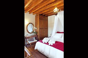 In Camera Art Boutique Hotel