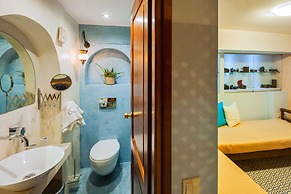 In Camera Art Boutique Hotel